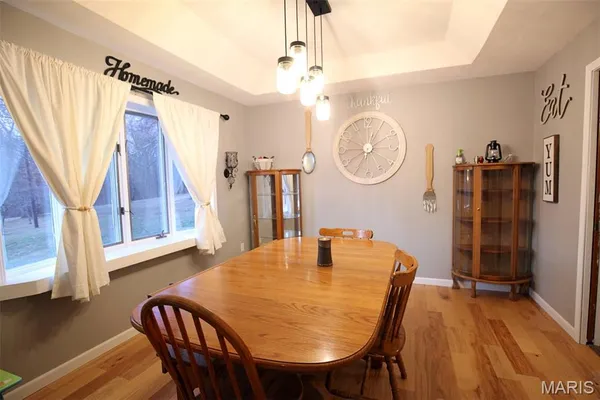 $594,900 | 2415 Zent Drive, Vandalia, IL 62471