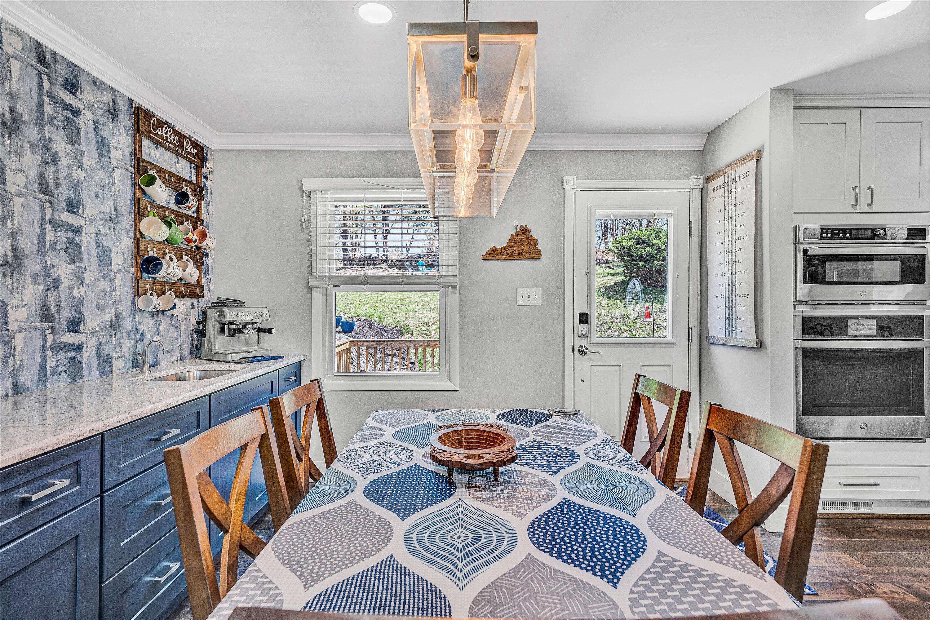 10610 Slings Gap Road Bent Mountain, VA 24059 - Photo 15 of 61 Dining Area