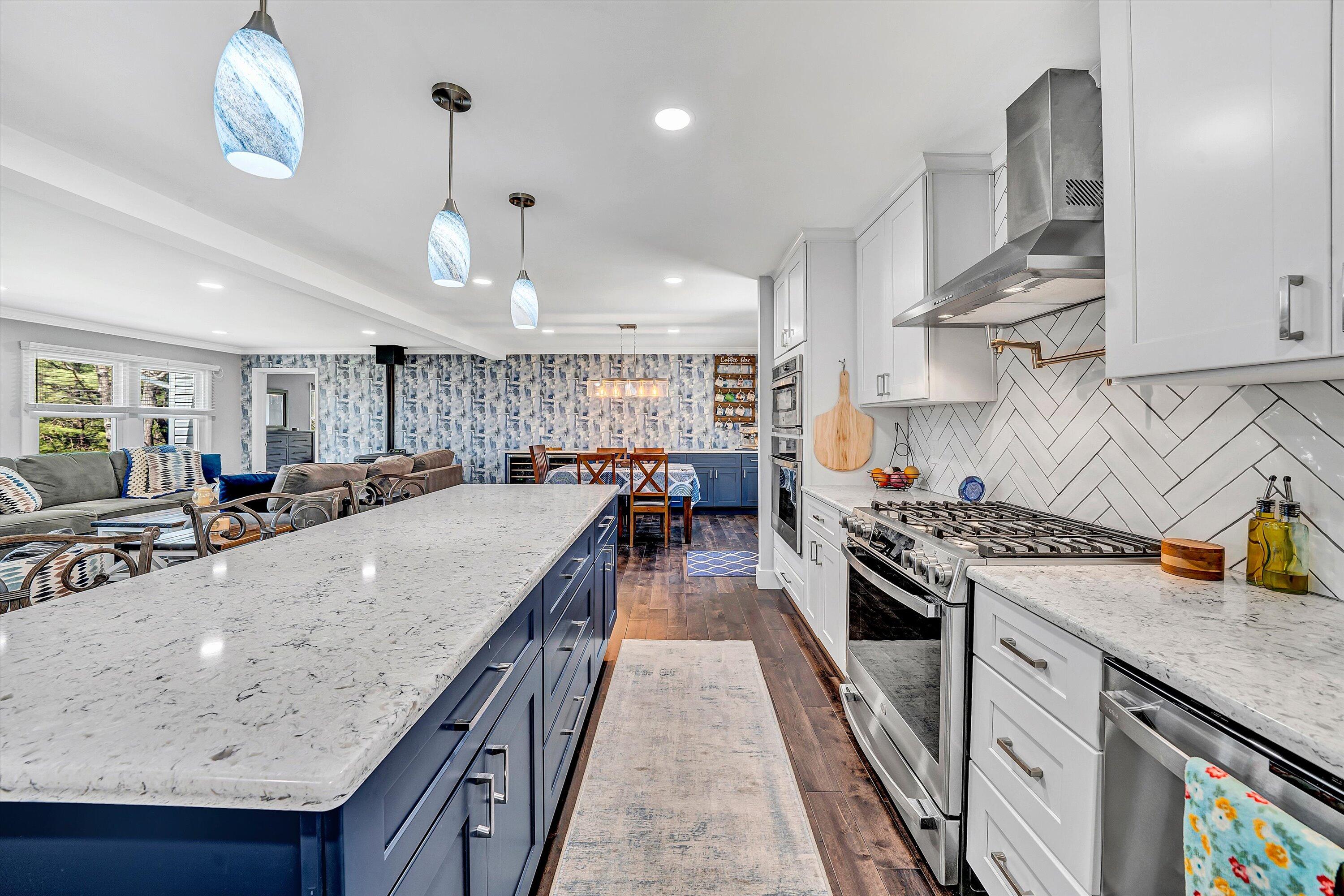 10610 Slings Gap Road Bent Mountain, VA 24059 - Photo 21 of 61 Kitchen and Dining