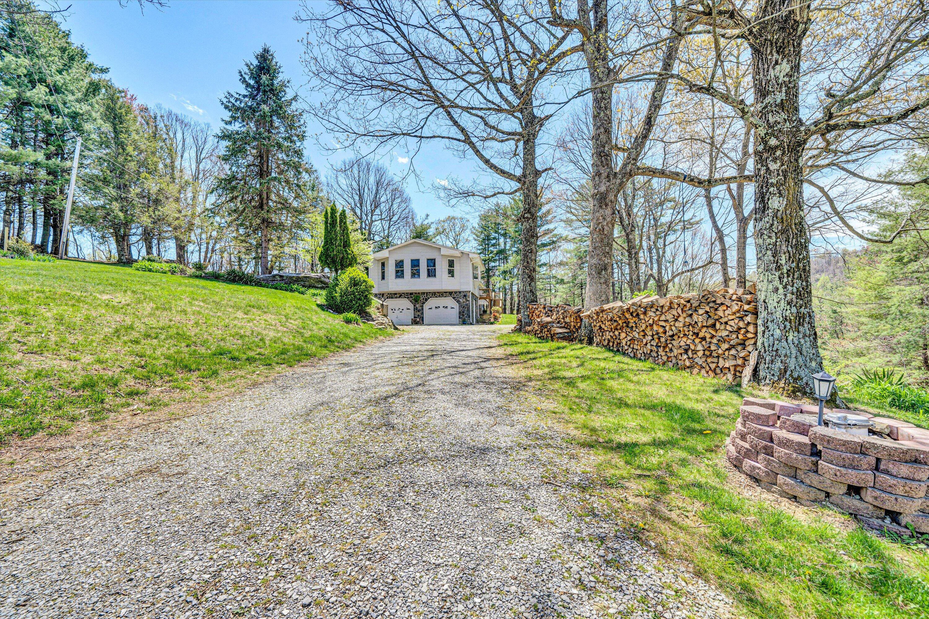 10610 Slings Gap Road Bent Mountain, VA 24059 - Photo 57 of 61 Private Driveway