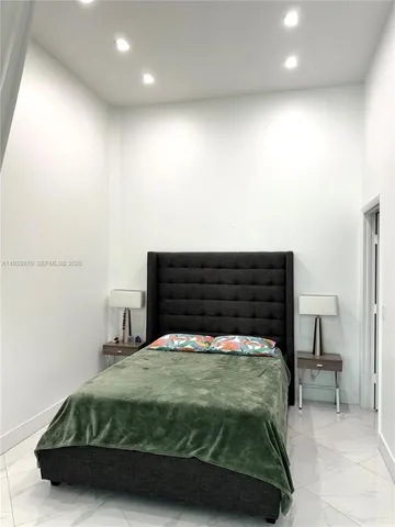 $2,850 | 1900 North Bayshore Drive, Unit 710, Miami, FL 33132