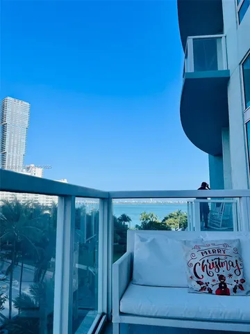 $2,850 | 1900 North Bayshore Drive, Unit 710, Miami, FL 33132