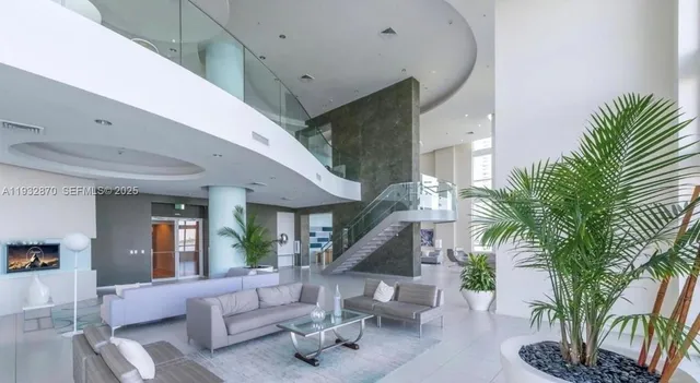 $2,850 | 1900 North Bayshore Drive, Unit 710, Miami, FL 33132