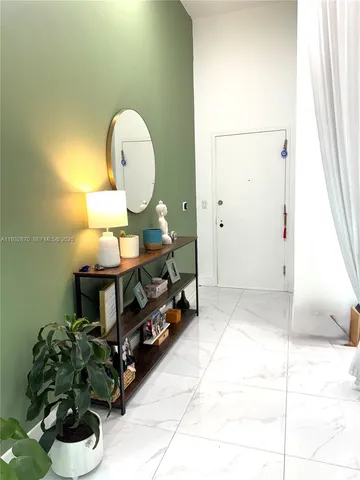 $2,850 | 1900 North Bayshore Drive, Unit 710, Miami, FL 33132