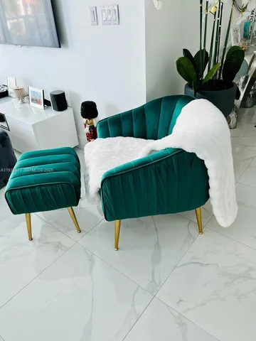 $2,850 | 1900 North Bayshore Drive, Unit 710, Miami, FL 33132