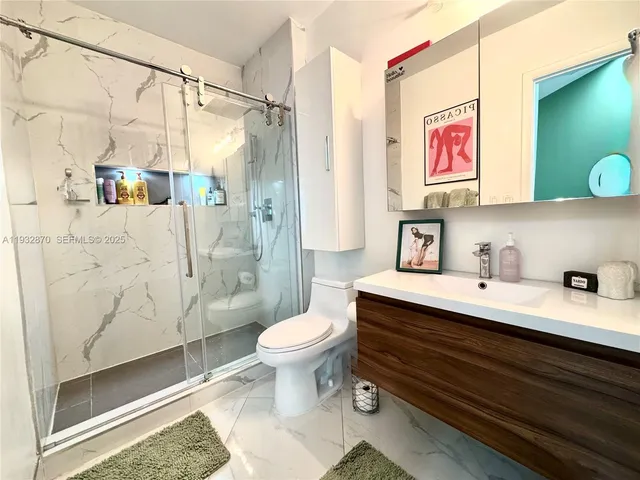 $2,850 | 1900 North Bayshore Drive, Unit 710, Miami, FL 33132