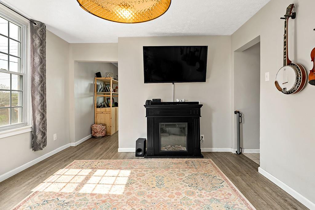 514 Friday Road Pittsburgh, PA 15209 - Photo 4 of 21 Gallery Image 4