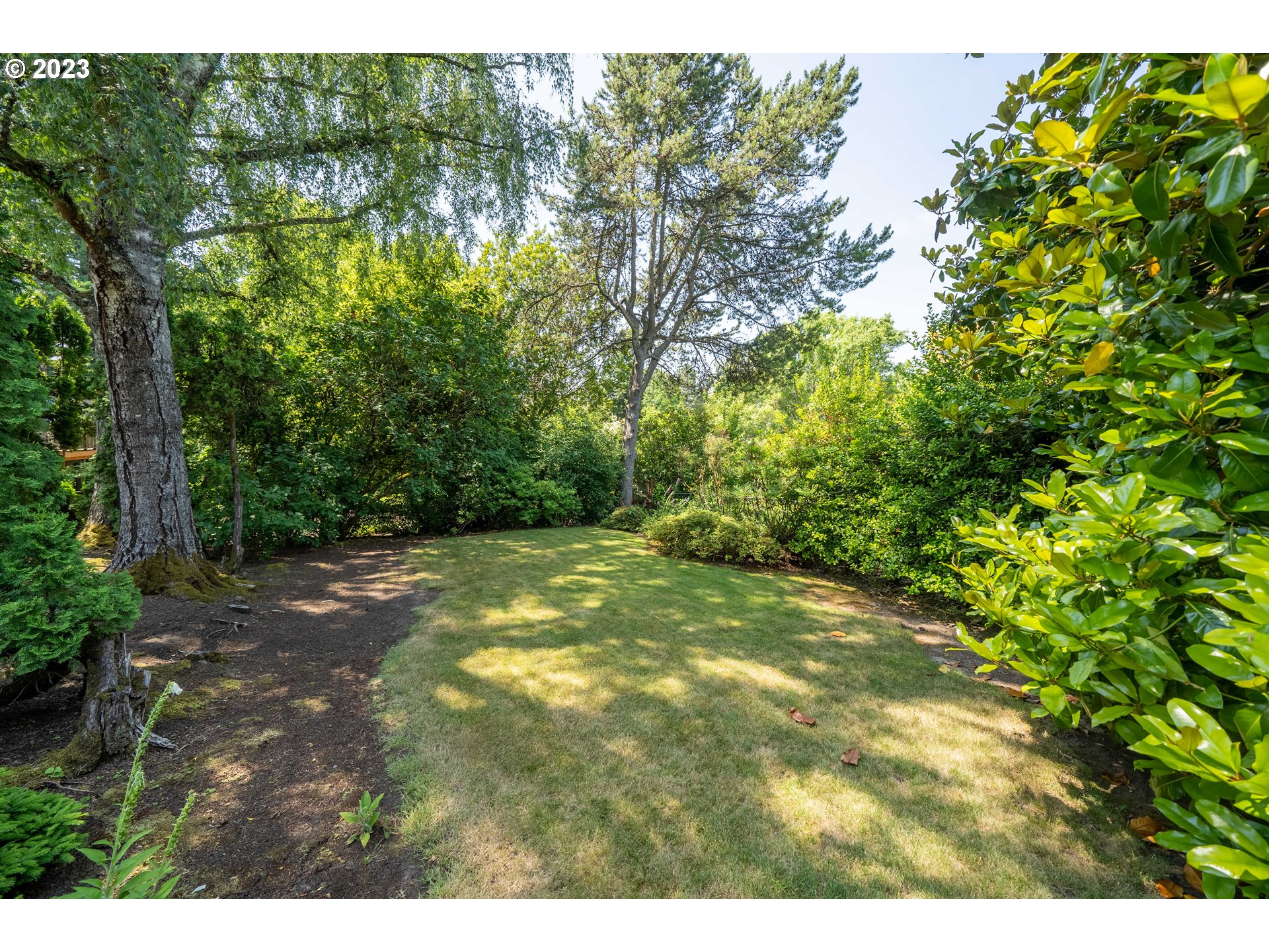 3815 Southwest 50th Avenue Portland, OR 97221 - Photo 29 of 36