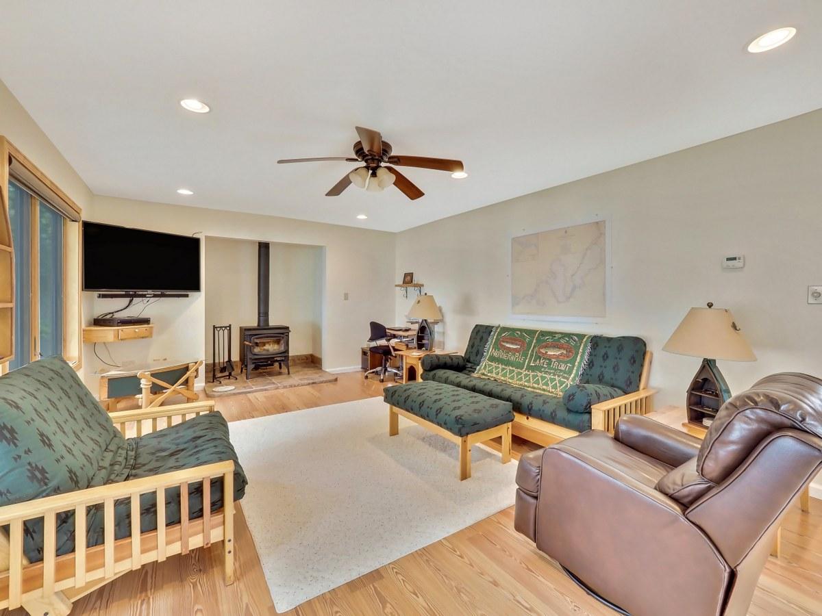 4729 East Burt Lake Road Cheboygan, MI 49721 - Photo 12 of 40 Gallery Image 12