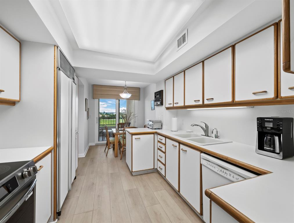 775 Longboat Club Road, Unit 405 Longboat Key, FL 34228 - Photo 15 of 54 Gallery Image 15