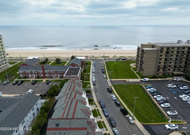 a view of city with the balcony
