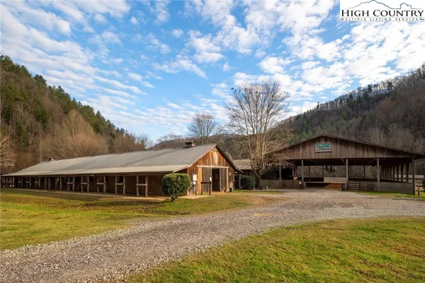 $199,900 | 10 Cabin Ridge Road, Ferguson, NC 28624