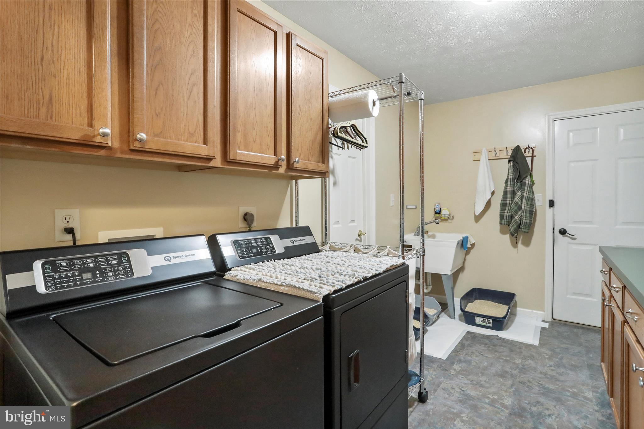 5670 Long Meadow Road Middletown, VA 22645 - Photo 23 of 61 Laundry Room