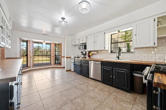 $564,899 | 2879 Oak Forest Lane, Madisonville, TX 77864