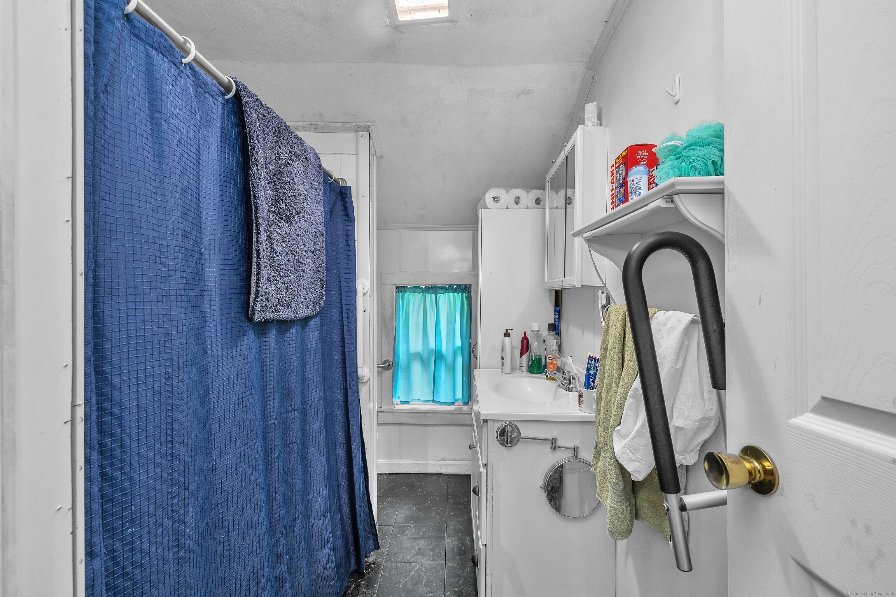 398 Boston Post Road Waterford, CT 06385 - Photo 29 of 40