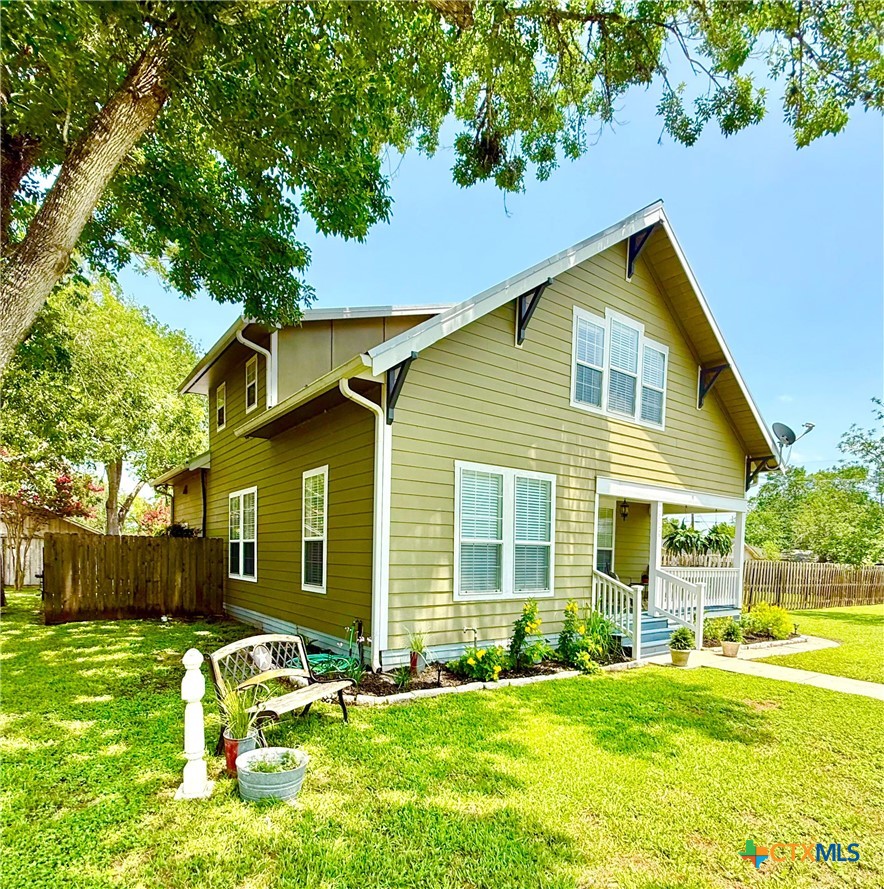 602 North Ridge Street Hallettsville, TX 77964 - Photo 6 of 47