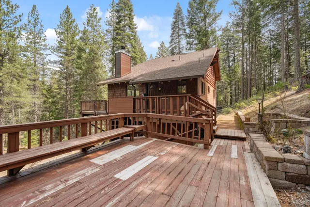 $444,000 | 2120 Pack Trail, Mount Shasta, CA 96067