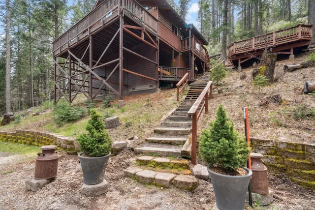 $444,000 | 2120 Pack Trail, Mount Shasta, CA 96067
