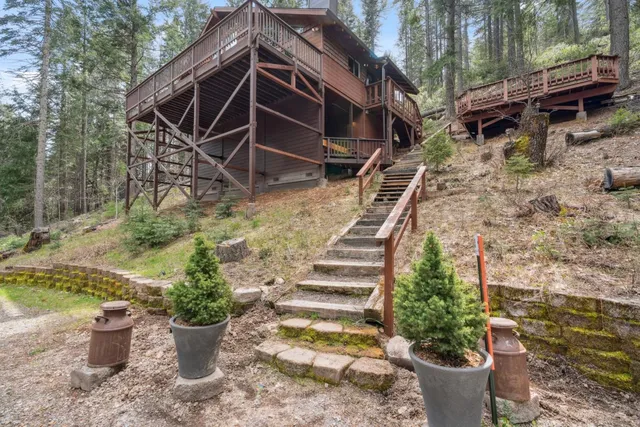 $444,000 | 2120 Pack Trail, Mount Shasta, CA 96067