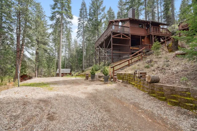 $444,000 | 2120 Pack Trail, Mount Shasta, CA 96067