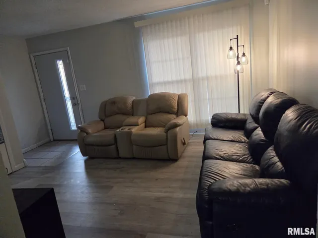 $119,900 | 5720 North Frostwood Parkway, Peoria, IL 61615