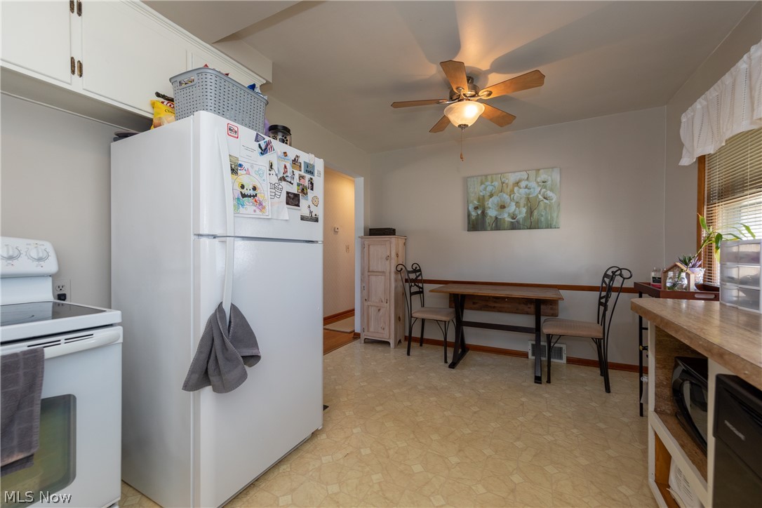 372 Clarmont Road Willowick, OH 44095 - Photo 10 of 33 Gallery Image 10