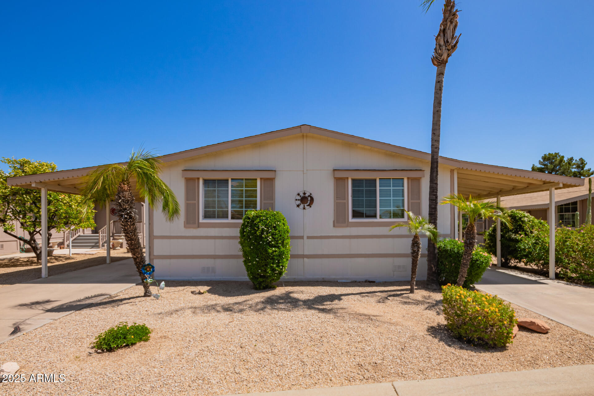 3901 East Pinnacle Peak Road, Unit 4 Phoenix, AZ 85050 - Photo 2 of 30 01 - Pinnacle Peak