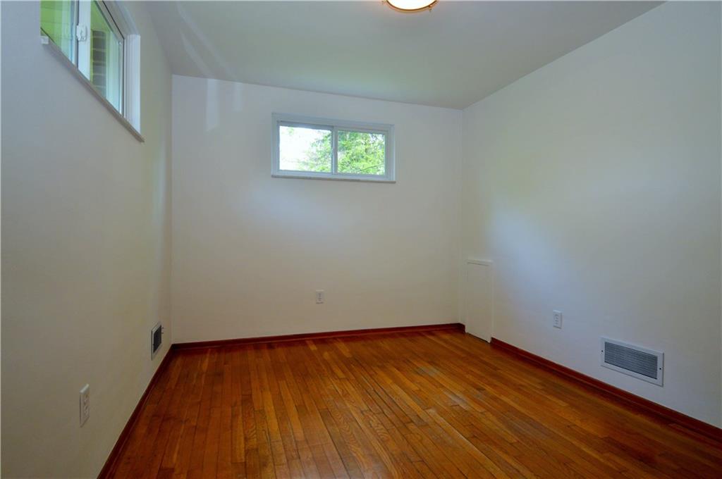 2030 Reis Run Road Pittsburgh, PA 15237 - Photo 13 of 25 Gallery Image 13