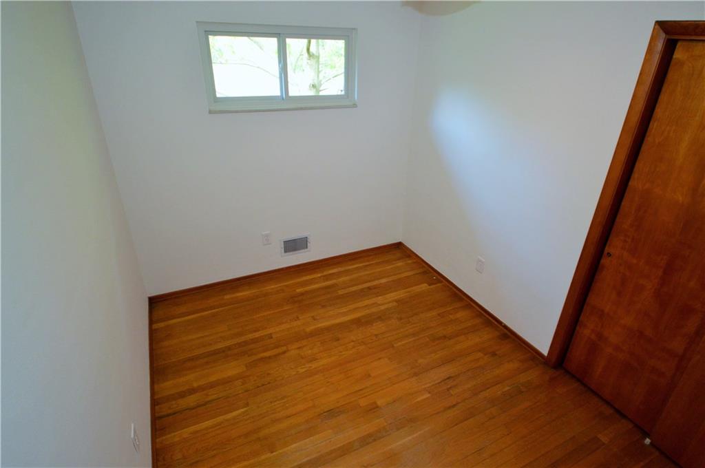 2030 Reis Run Road Pittsburgh, PA 15237 - Photo 15 of 25 Gallery Image 15