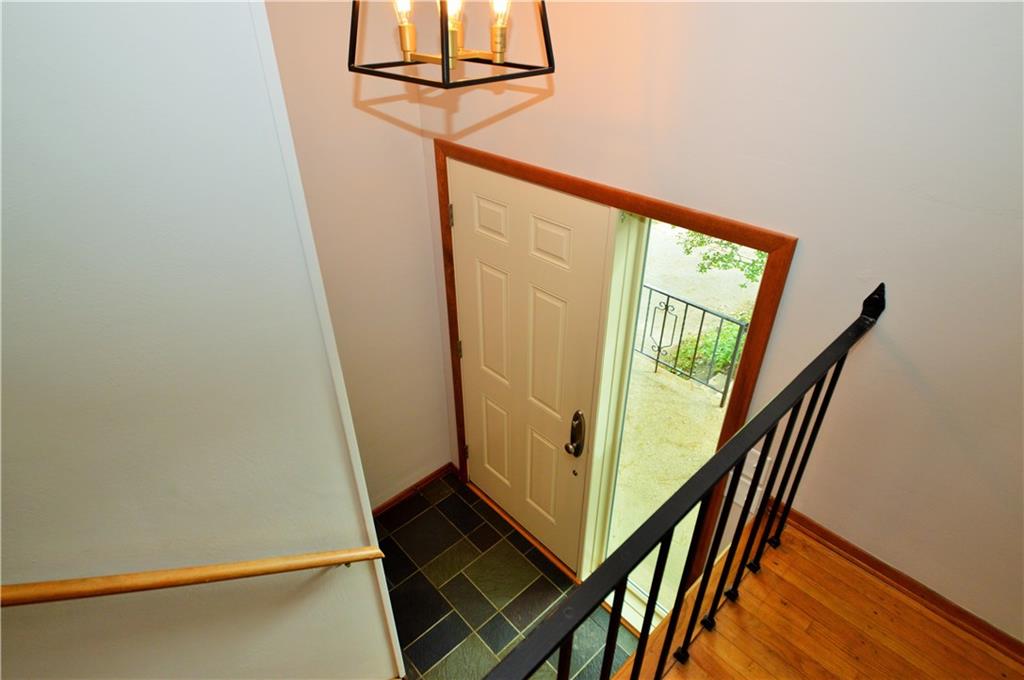 2030 Reis Run Road Pittsburgh, PA 15237 - Photo 3 of 25 Gallery Image 3