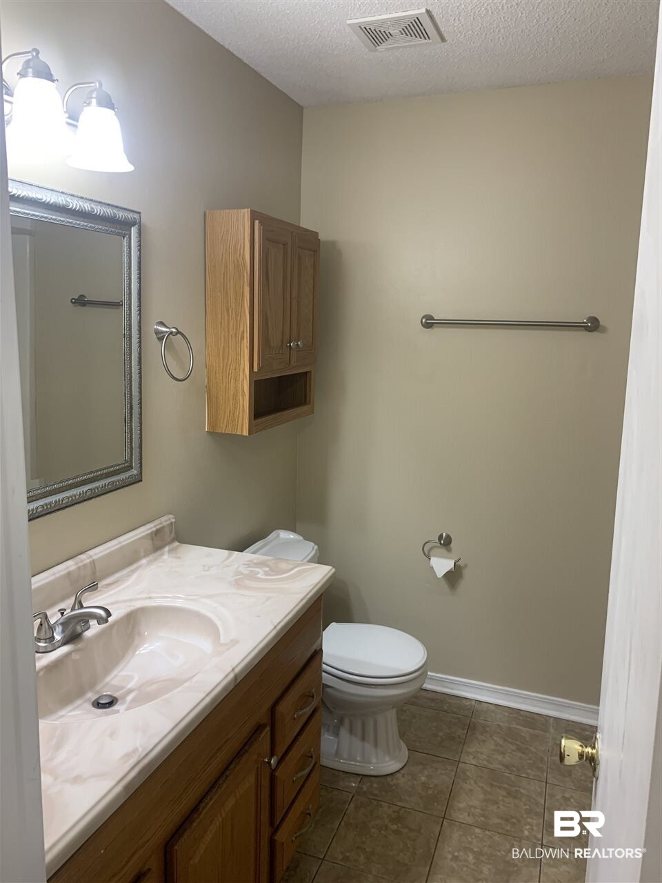 110 South Pecan Street Foley, AL 36535 - Photo 12 of 21 Bathroom
