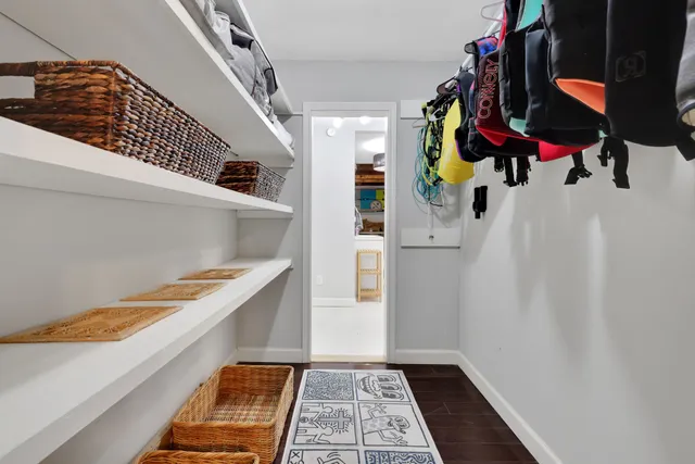 a view of walk in closet