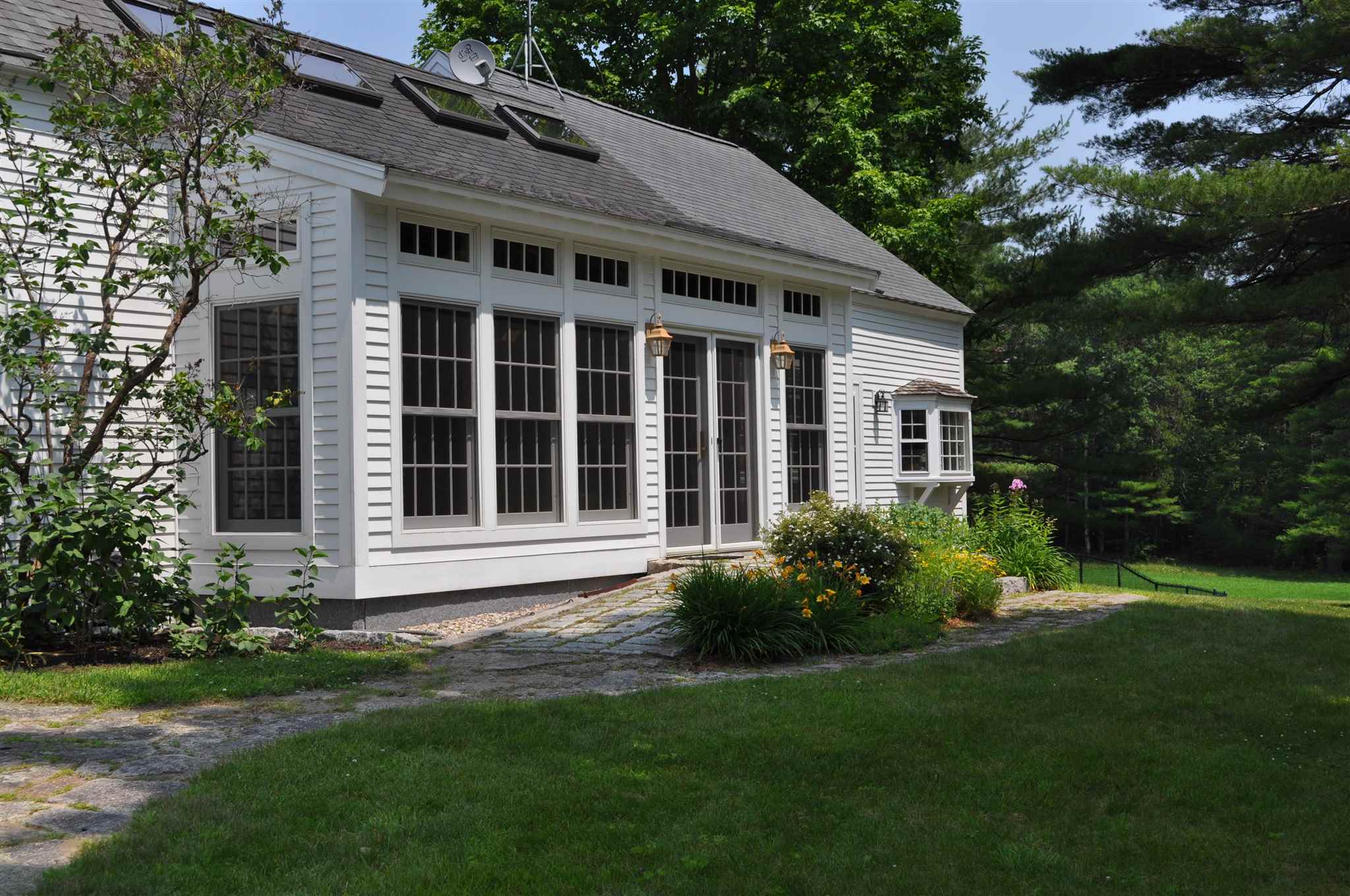 39 Sanborn Road Brookfield, NH 03872 - Photo 3 of 40 Gallery Image 3