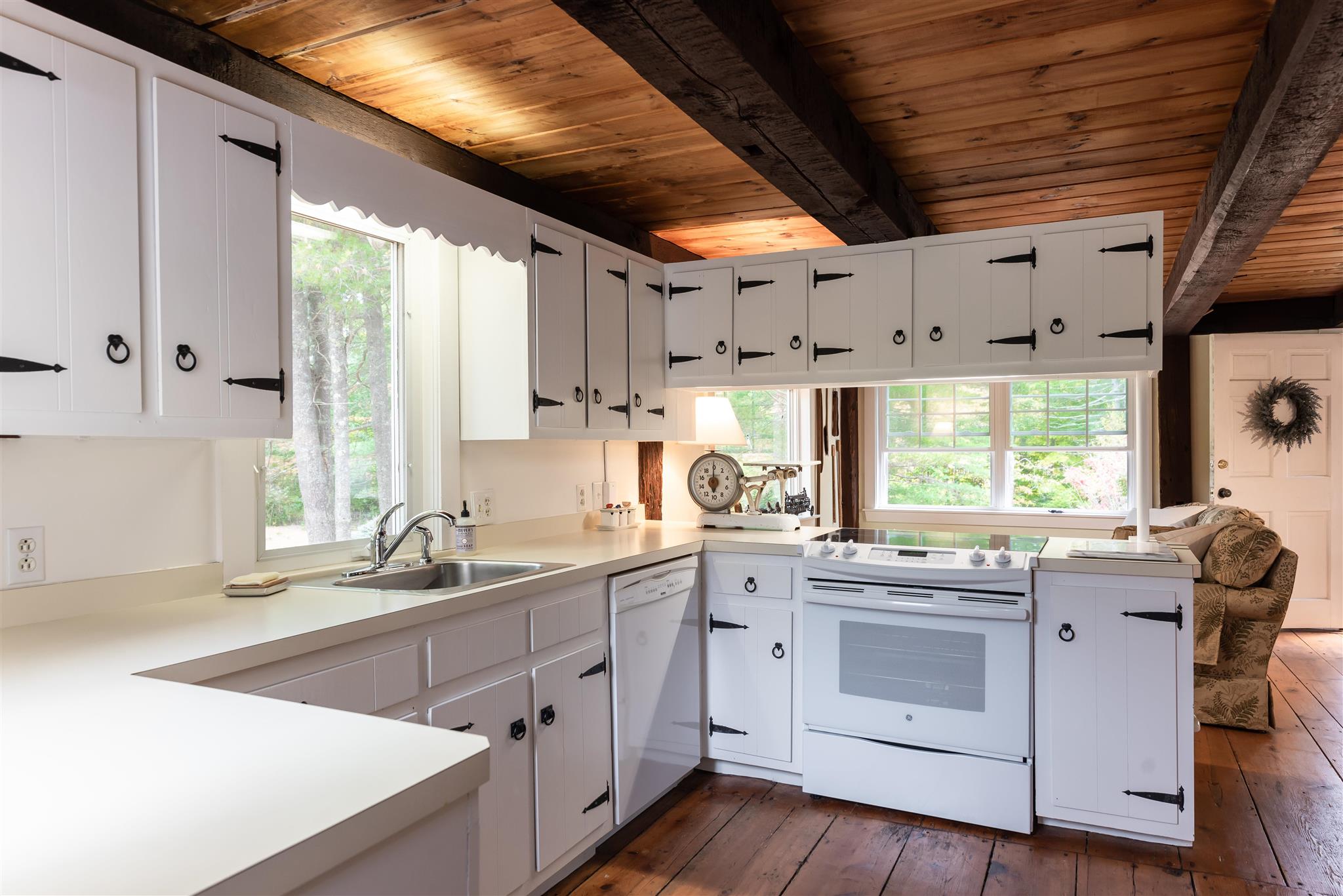39 Sanborn Road Brookfield, NH 03872 - Photo 36 of 40 Gallery Image 36