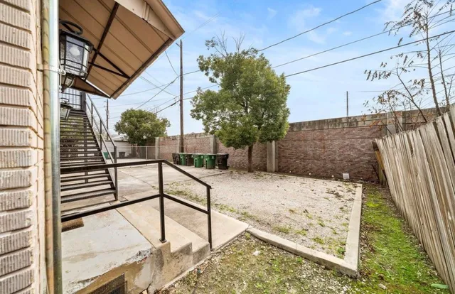 $2,495 | 1635 Castle Court, Houston, TX 77006