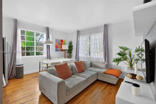 $3,100 | 1410 Euclid Avenue, Unit 2, Miami Beach, FL 33139