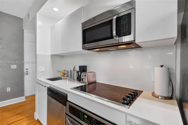 $3,100 | 1410 Euclid Avenue, Unit 2, Miami Beach, FL 33139