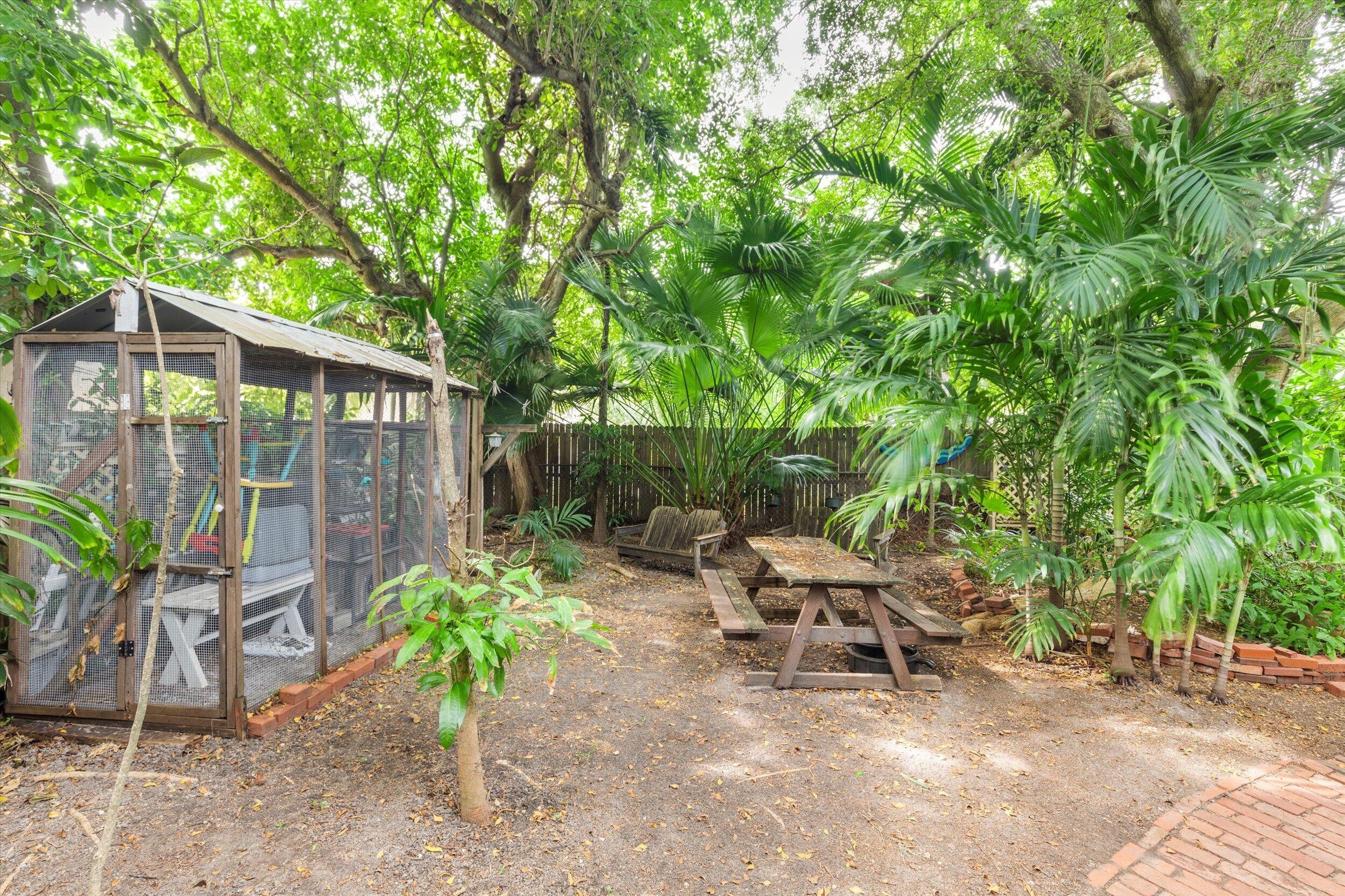 2914 Fogarty Avenue Key West, FL 33040 - Photo 6 of 44 38-038