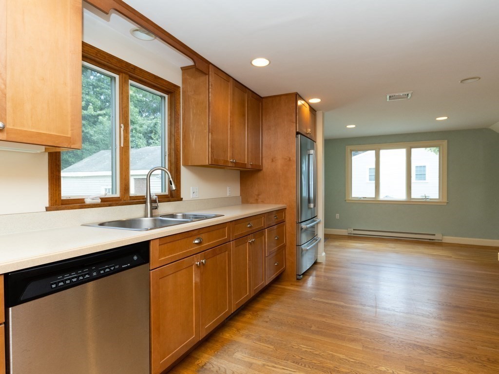 9 Killeen Road Walpole, MA 02032 - Photo 12 of 40 Gallery Image 12