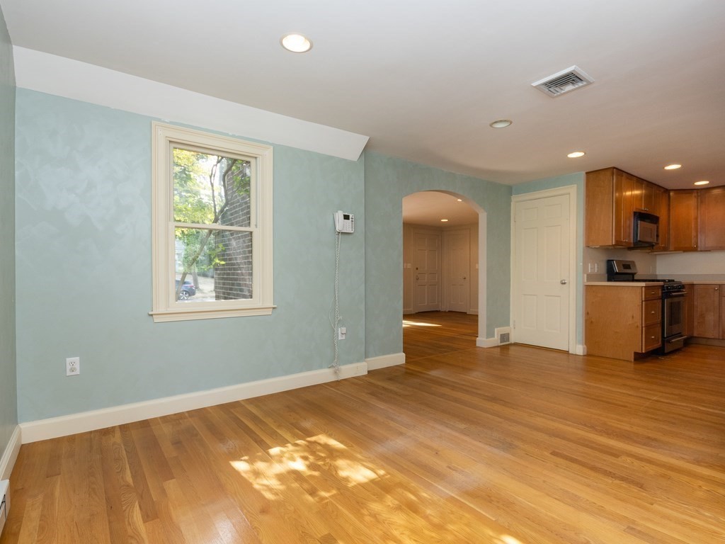 9 Killeen Road Walpole, MA 02032 - Photo 13 of 40 Gallery Image 13