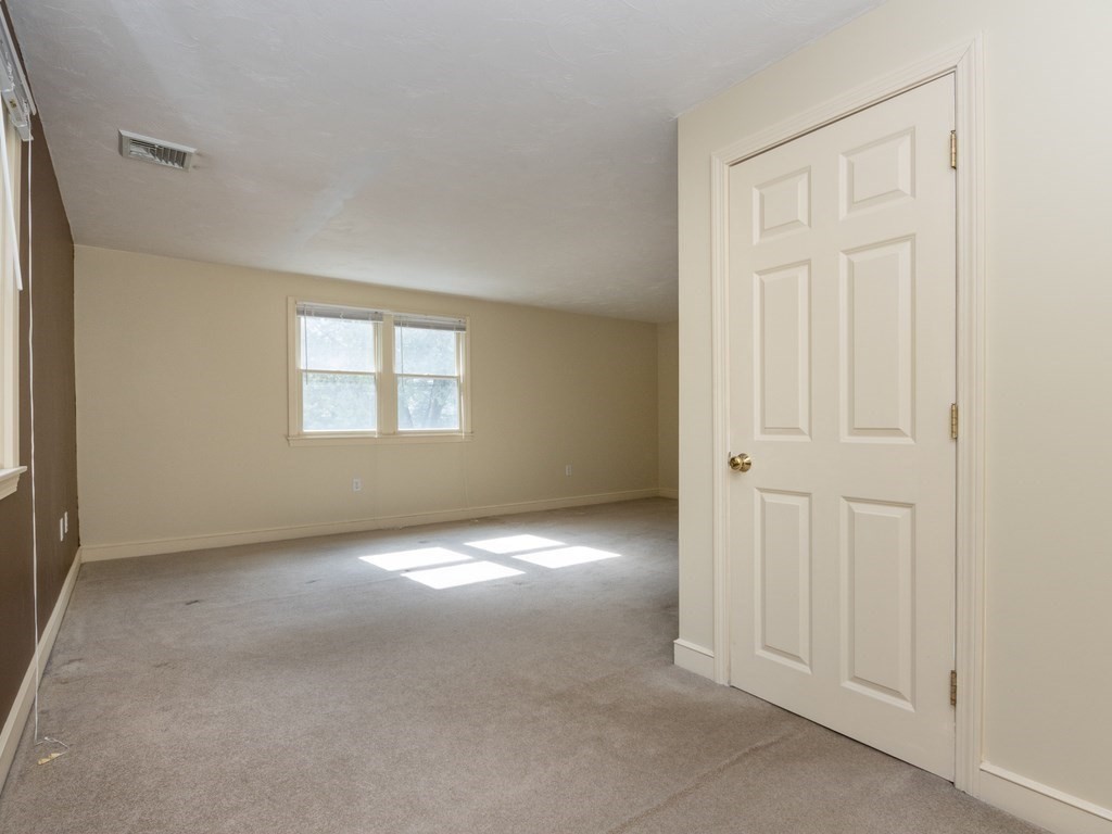 9 Killeen Road Walpole, MA 02032 - Photo 27 of 40 Gallery Image 27
