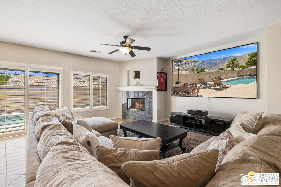 827 Alta Ridge Palm Springs, CA 92262 - Photo 5 of 37