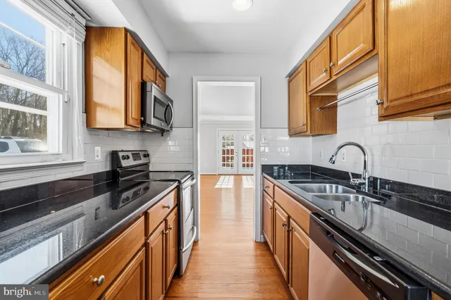 $395,000 | 4001 Forestdale Avenue, Woodbridge, VA 22193