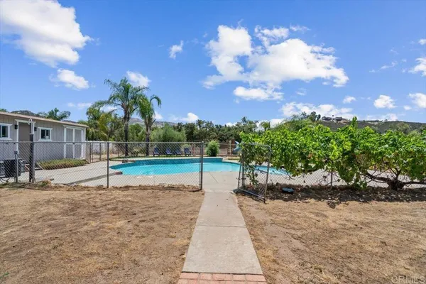 $700,000 | 24131 Del Amo Road, Ramona, CA 92065