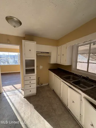 $53,900 | 2862 Oak Forest Drive, Jackson, MS 39212