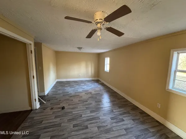 $53,900 | 2862 Oak Forest Drive, Jackson, MS 39212