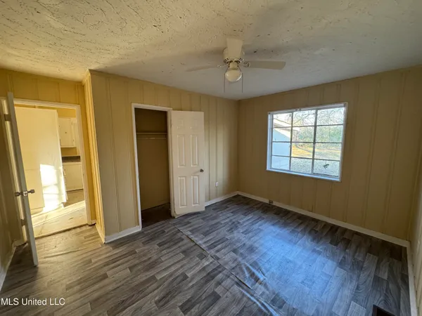 $53,900 | 2862 Oak Forest Drive, Jackson, MS 39212