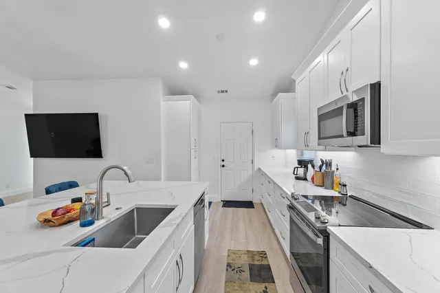 $669,000 | 162 Greentree Circle, Jupiter, FL 33458