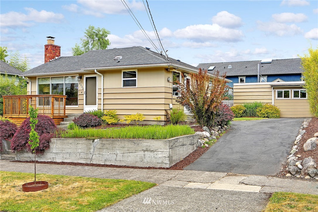 2332 North 60th Street Seattle, WA 98103 - Photo 1 of 20 Gallery Image 1