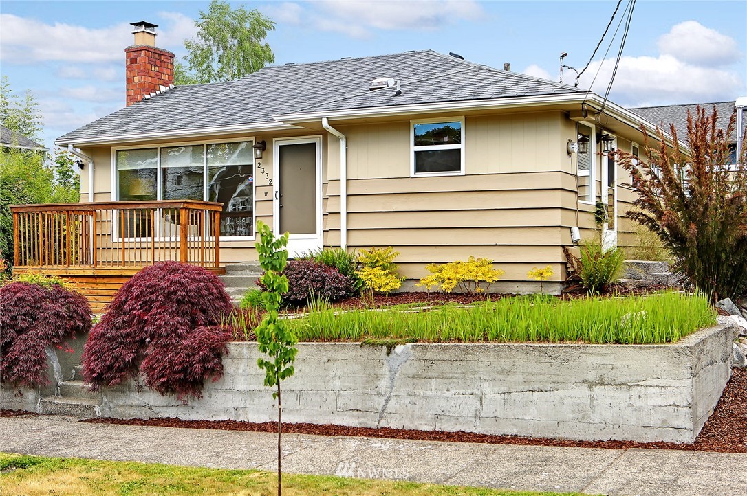 2332 North 60th Street Seattle, WA 98103 - Photo 2 of 20 Gallery Image 2